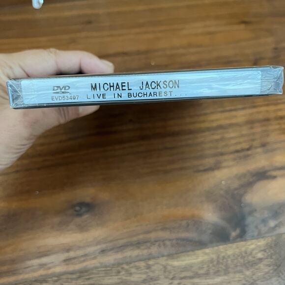 Michael Jackson Live In Bucharest: The Dangerous Tour DVD 1992 Epic Sealed - Picture 4 of 4